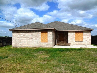 401 Serg Loop, Alamo, TX 78516 - photo 2