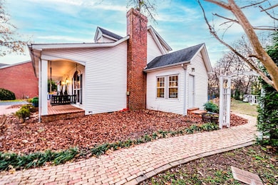 813 Chippendale Dr, Bowling Green, KY 42103 - photo 3