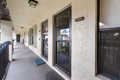 151 SW South River Dr unit 203, Stuart, FL 34997 - photo 7