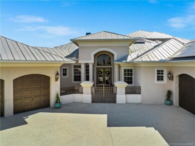 Courtyard entry, 4 attached & semidetached garages