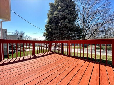 4213 SE 8th St, Des Moines, IA 50315 - photo 4