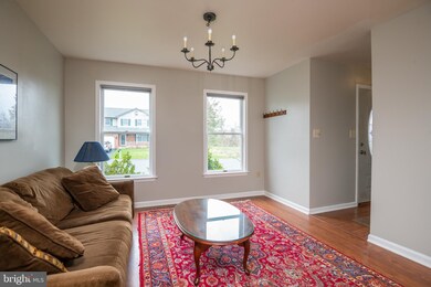 921 Cacoosing Dr, Reading, PA 19608 - photo 6