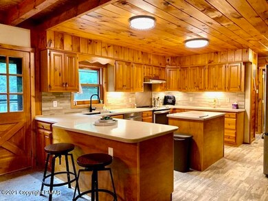 654 Long Mountain Rd, Effort, PA 18330 - photo 3