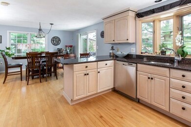 24 Lothrop St, Newtonville, MA 02460 - photo 4