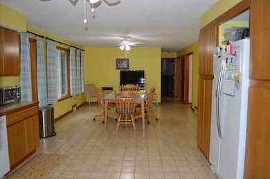 24 Windwood Dr, Ludlow, MA 01056 - photo 5