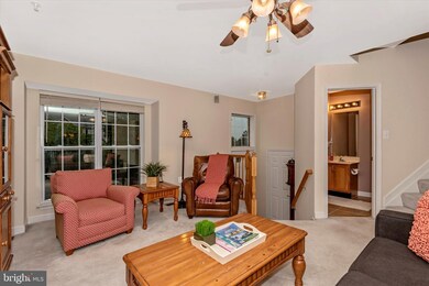 6417 Towncrest Ct W, Frederick, MD 21703 - photo 4