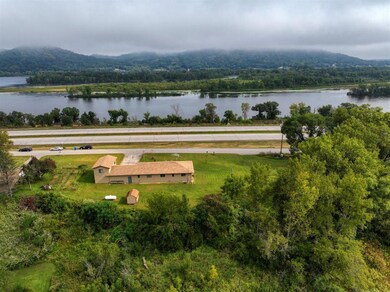 40633 Lamoille Dr, Winona, MN 55987 - photo 2