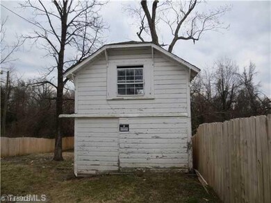 602 E Kearns Ave, High Point, NC 27260 - photo 3