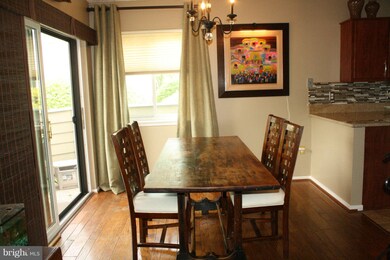 1931A Villaridge Dr unit A, Reston, VA 20191 - photo 4