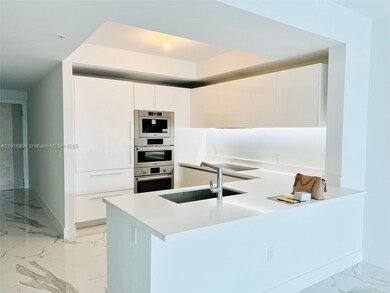 Parque Towers at St. Tropez unit 4-505, Sunny Isles Beach, FL 33160 - photo 4