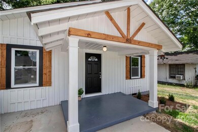 811 Clay St, Statesville, NC 28677 - photo 6