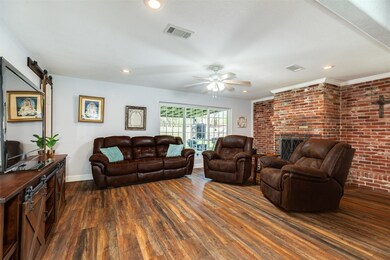 15910 Ash Rd, Alvin, TX 77511 - photo 5