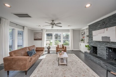 1607 Gardenia Dr, Houston, TX 77018 - photo 7