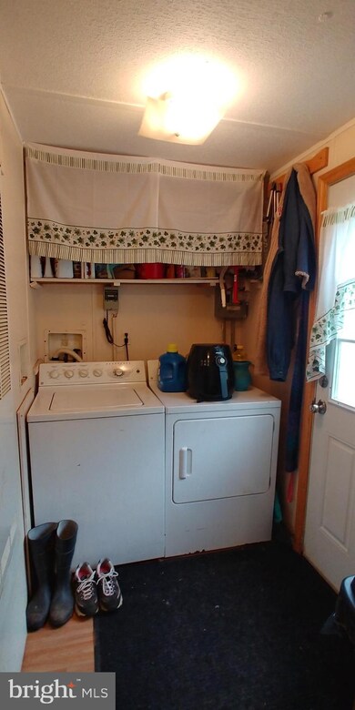 28541 Bellewood Acres Ln, Rhoadesville, VA 22542 - photo 5