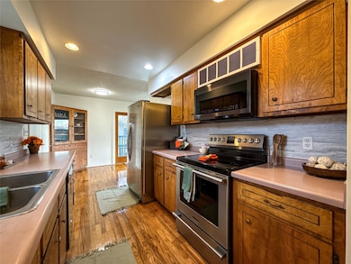 920 Avenue E NW, Great Falls, MT 59404 - photo 5