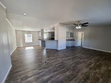 1315 Phoenix Ct, Granbury, TX 76048 - photo 3