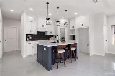 2321 Cardinal Dr, Weslaco, TX 78596 - photo 2