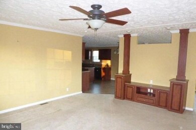 200 Jackson St, Moorefield, WV 26836 - photo 4