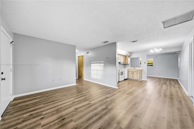 55 Jasmine St, Lake Placid, FL 33852 - photo 3