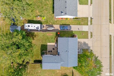 5812 Appomattox Rd, Davenport, IA 52806 - photo 5