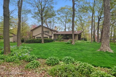 319 E Tall Trees Ln, Palatine, IL 60067 - photo 7