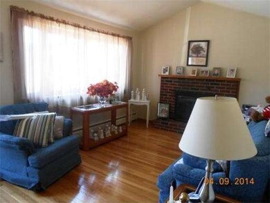 7 Belknap St, Lawrence, MA 01843 - photo 6