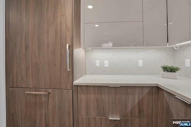 Nine On The Hudson unit 605, West New York, NJ 07093 - photo 4