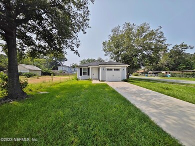 8102 Eaton Ave, Jacksonville, FL 32211 - photo 2