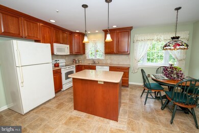 1237 Melody Ln, Southampton, PA 18966 - photo 7