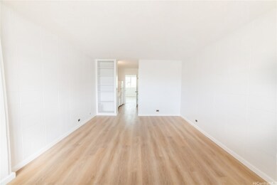 The Oahuan Tower unit 605, Honolulu, HI 96822 - photo 4