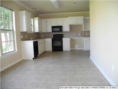 DINING/KITCHEN