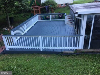 6842 Trexler Rd, Lanham, MD 20706 - photo 2