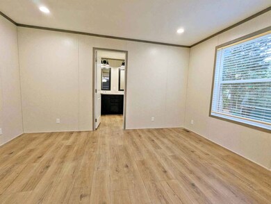 1354 Chateau Cir unit 31, Findlay, OH 45840 - photo 6