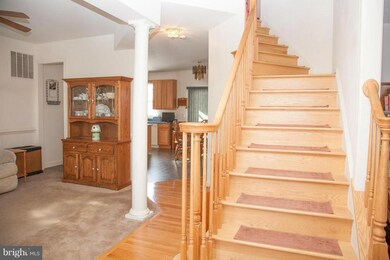 13542 Pulaski Dr, Hagerstown, MD 21742 - photo 5