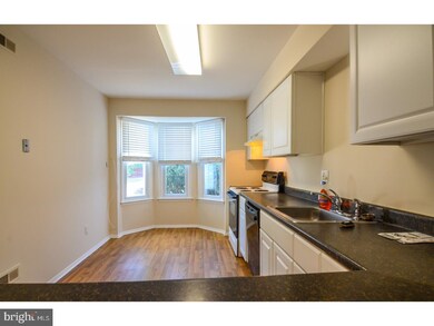 11 Adams St, Swedesboro, NJ 08085 - photo 4