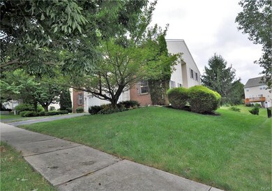 6875 Lincoln Dr, Macungie, PA 18062 - photo 2
