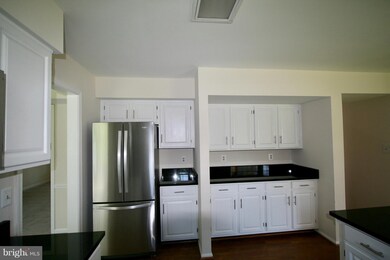 13409 Poplar Woods Ct, Chantilly, VA 20151 - photo 6