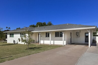 1262 E 1st St-3