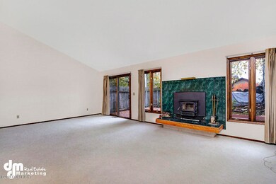 Living Room 20181005-DW-7996-SMALL