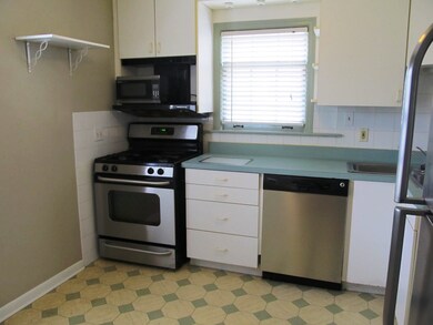 1626 Manchester Ave, Westchester, IL 60154 - photo 6