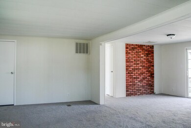 1502 Flanders Ln unit TRLR K, Harwood, MD 20776 - photo 7
