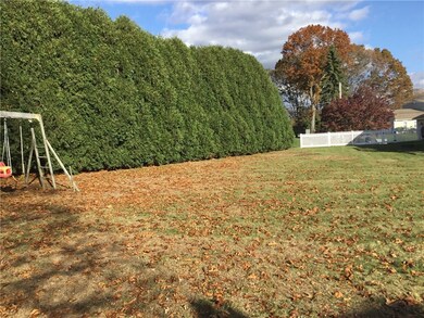 14 Crabapple Ln, Greenville, RI 02828 - photo 7