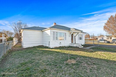 2702S3rdSt-2