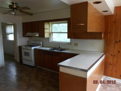 712 N Sycamore St, Lansing, MI 48906 - photo 6