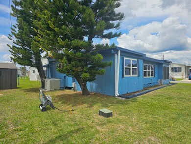 10644 1st Way N unit 10644, St. Petersburg, FL 33716 - photo 4