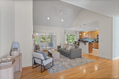 15 Stone Ridge Rd, Westford, MA 01886 - photo 6