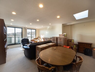 The Vicomte unit 604, Allston, MA 02134 - photo 2