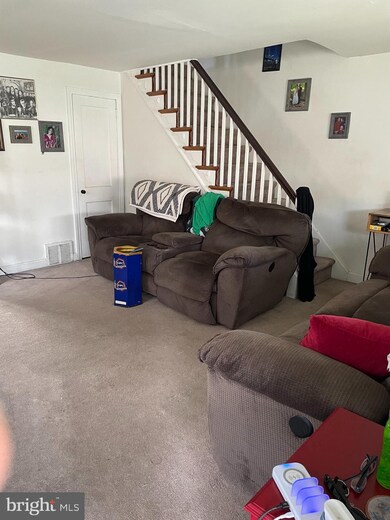 562 Jansen Ave, Essington, PA 19029 - photo 4