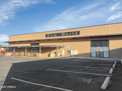 1330 E Main St-large-005-044-1330 E Main