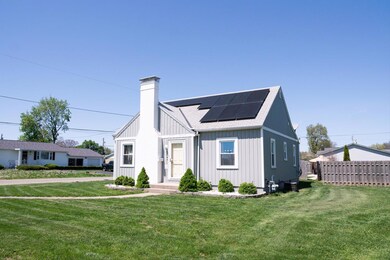 Solar Panels 918 W Church